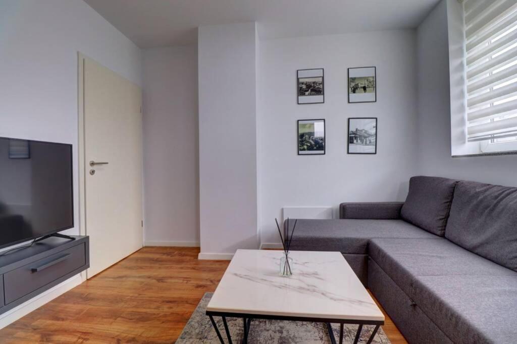 Town Square Apartment Pristina Exterior photo